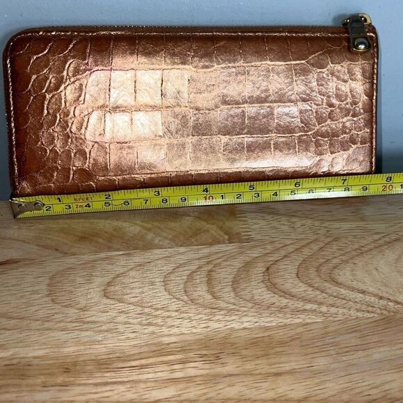 Miu Miu Croc Embossed Metallic Bronze Zip Around Long Accordion Upcycled Wallet - Picture 3 of 13